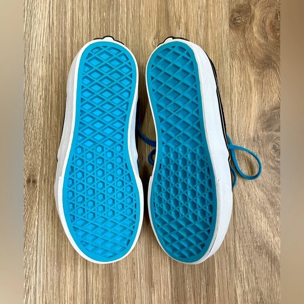 VANS OLD SKOOL LOW SUEDE TRAINERS Kids US13.5 EUC BLACK/BLUE/WHITE